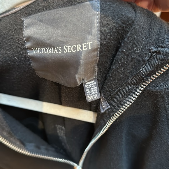 Victoria’s Secret Black Bling Love Angel Tunic Hooded Sweater Size Medium - Picture 9 of 9